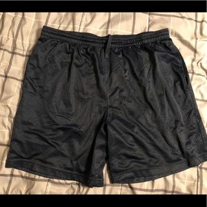 Men’s Large Basketball/workout shorts